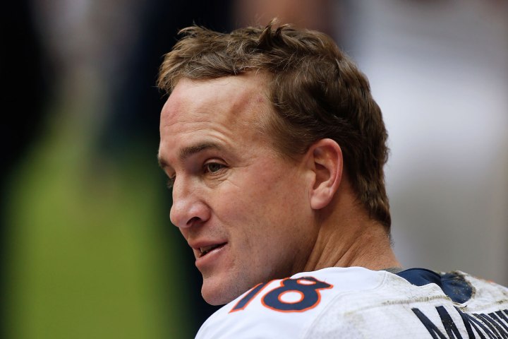 Peyton Manning breaks NFL record as Denver Broncos beat Houston